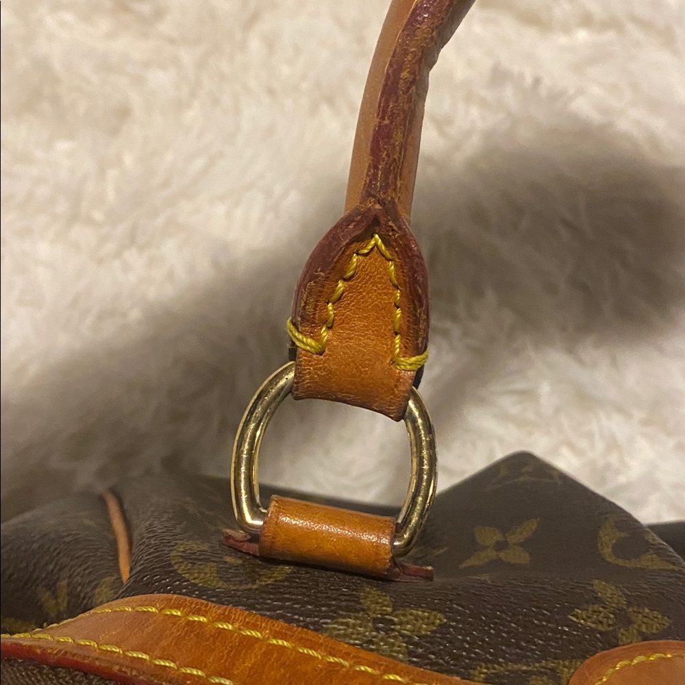 Louis Vuitton Brown Tivoli PM Monogram Bag - Picture 13 of 16